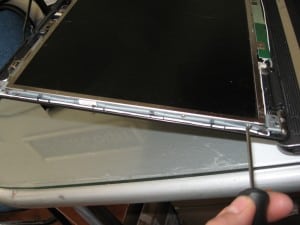 ACER TM 5320 damaged screen 4