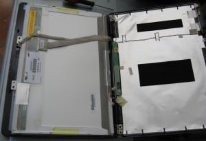 ACER TM 5320 damaged screen 5